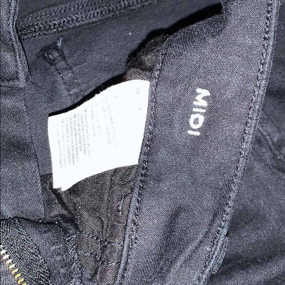 American Eagle Black Shorts - Picture 2 of 3